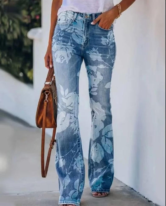 Elin | Denimjeans med høj talje og blomstret svaj til kvinder