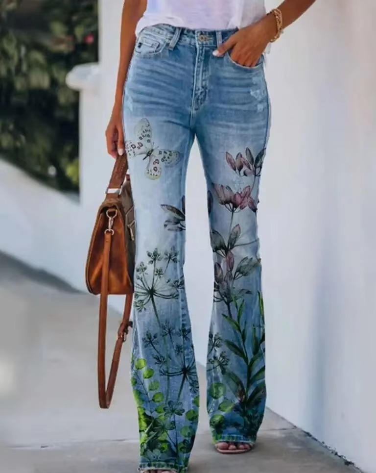 Elin | Denimjeans med høj talje og blomstret svaj til kvinder