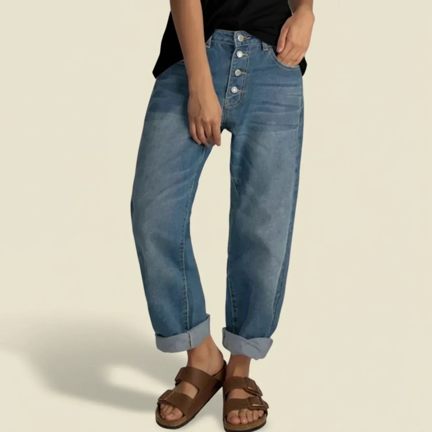 Clara | Mom-jeans med høj talje og knaplukning til kvinder